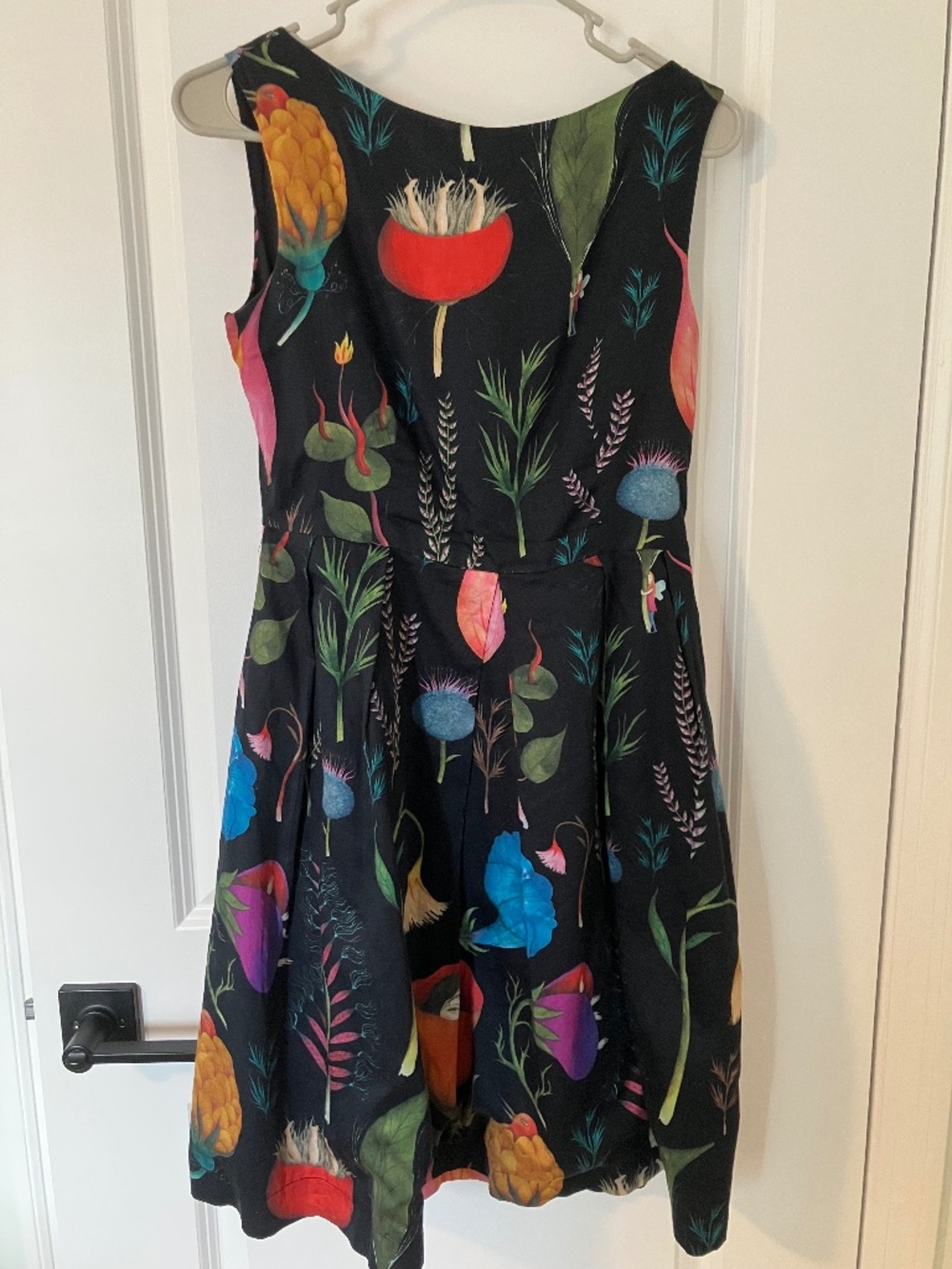 La Casita de Wendy Black Floral Dress, Size 40 (Small)